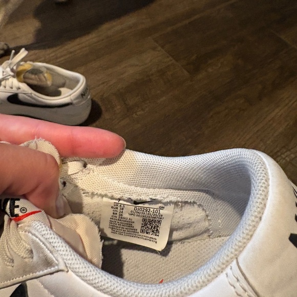 Nike women’s platform blazers - Picture 7 of 7